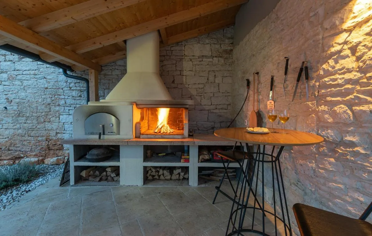 Villa Ajda With Heated Privat Pool, Jacuzzi, Sauna, 4 Bedroom, 4 Bathroom Svetvincenat